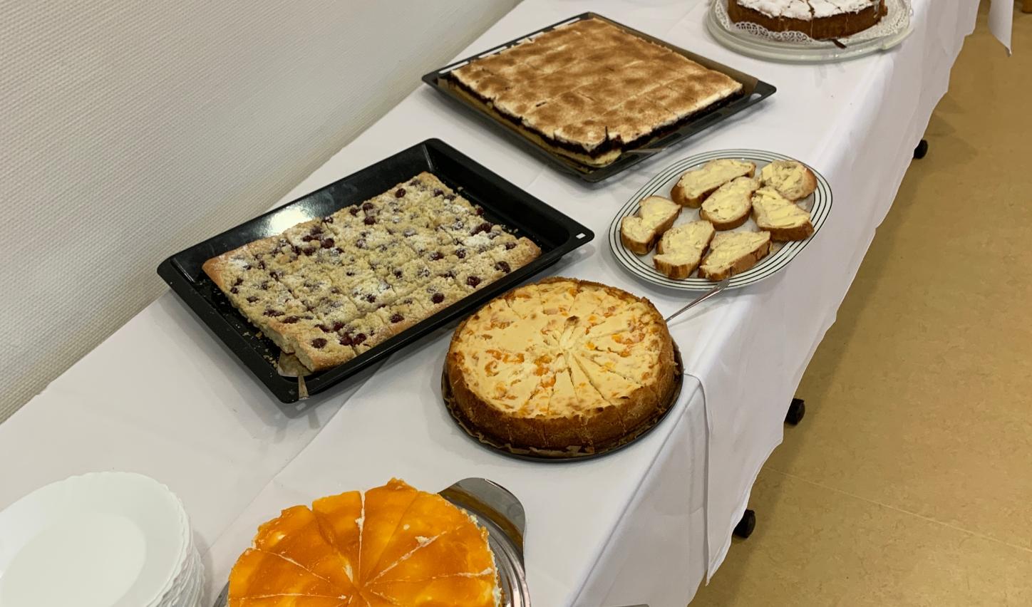 Kuchenbüffet zur Adventsfeier
